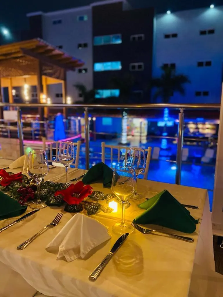 Halibut Hotel La Romana